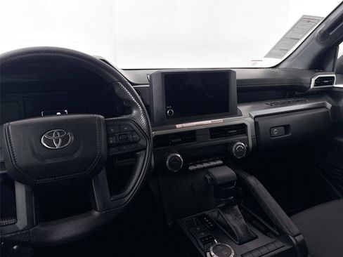 Certified 2025 Toyota Tacoma SR5 image 29