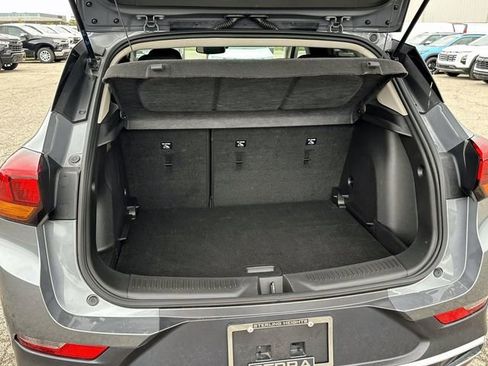 Used 2021 Buick Encore GX Essence FWD image 11