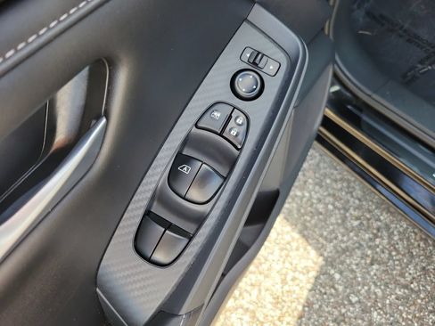 Used 2022 Nissan Sentra SV w/ Lighting Package FWD image 13