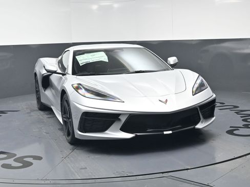 New 2026 Chevrolet Corvette Stingray Convertible RWD image 3