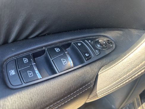 Used 2019 Nissan Armada SL w/ Premium Package image 11