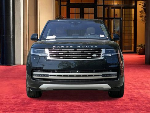 Used 2023 Land Rover Range Rover SE AWD/4WD image 5