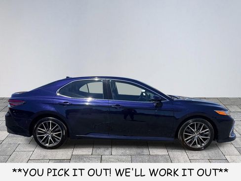 Used 2022 Toyota Camry XLE FWD image 8