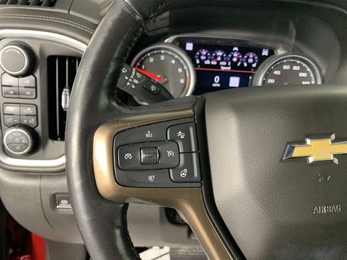 Used 2019 Chevrolet Silverado 1500 High Country w/ Technology Package AWD/4WD image 17