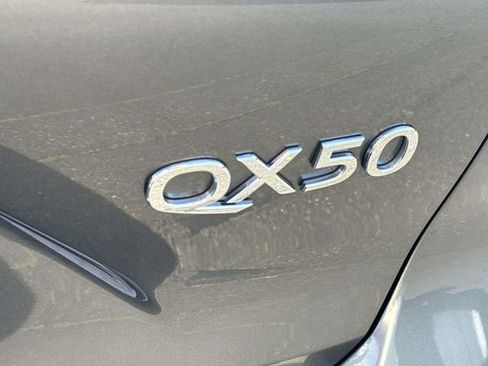 Certified 2025 INFINITI QX50 Luxe AWD/4WD image 7