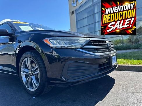 Used 2024 Volkswagen Jetta SE FWD image 33