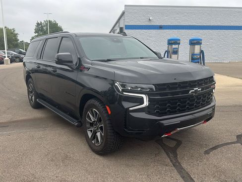 Used 2023 Chevrolet Suburban Z71 w/ Z71 Off-Road Package AWD/4WD image 7