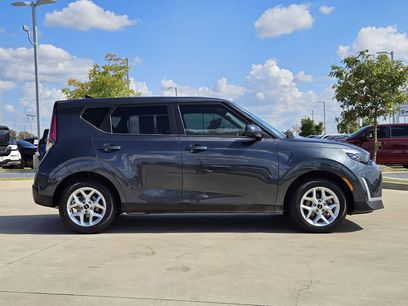 Used 2025 Kia Soul LX w/ LX Technology Package