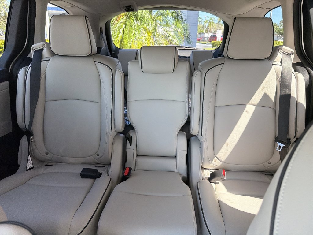 New 2027 Honda Odyssey Touring image 14