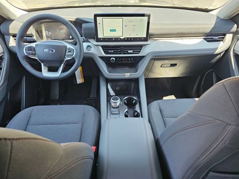 New 2026 Ford Explorer Active AWD/4WD image 13