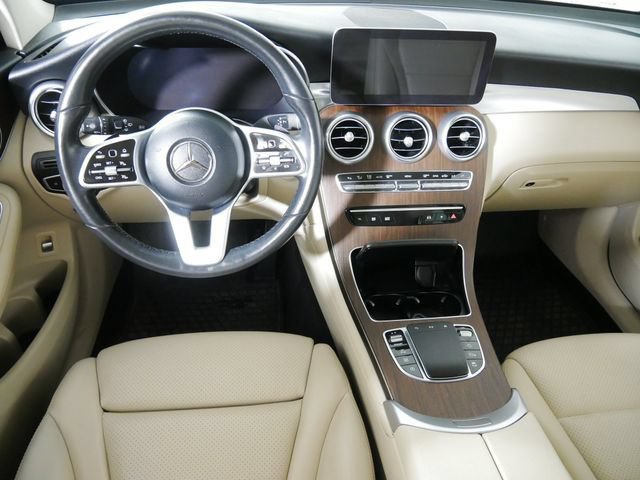 Used 2022 Mercedes-Benz GLC 300 4MATIC image 4
