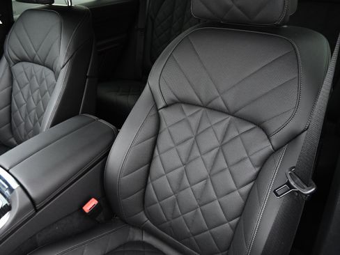 Used 2026 BMW X5 xDrive40i w/ M Sport Package image 10