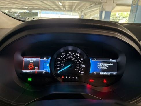 Used 2022 Ford Edge Titanium w/ Equipment Group 301A AWD/4WD image 7