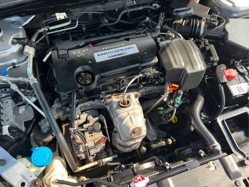 Used 2013 Honda Accord LX image 28