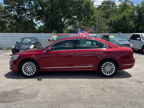 Used 2017 Volkswagen Passat 1.8T SE FWD image 9