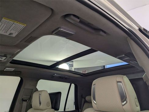 Used 2025 Cadillac Escalade Sport Platinum w/ LPO, Floor Liner Package AWD/4WD image 16