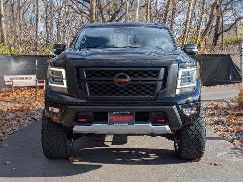 Used 2020 Nissan Titan PRO-4X w/ Pro-4x Convenience Package image 9