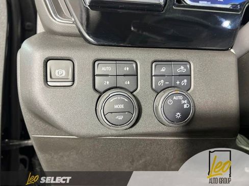 Used 2025 Chevrolet Silverado 1500 LT w/ Z71 Off-Road Package AWD/4WD image 19