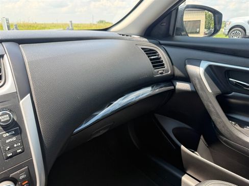 Used 2016 Nissan Altima 2.5 SL w/ 2.5 Technology Package FWD image 19