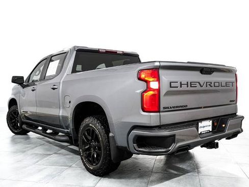 Used 2022 Chevrolet Silverado 1500 RST w/ Z71 Off-Road Package AWD/4WD image 5