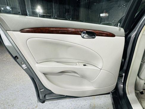 Used 2006 Buick Lucerne CXL w/ Luxury Package FWD image 22