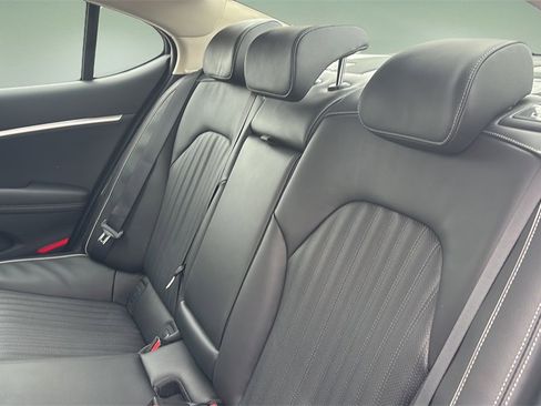 New 2026 Genesis G70 2.5T Prestige image 10