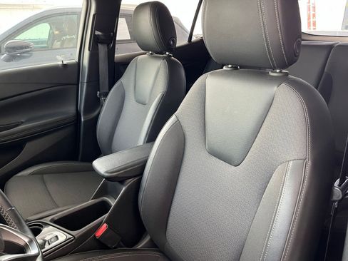 Used 2025 Buick Encore GX Preferred image 36