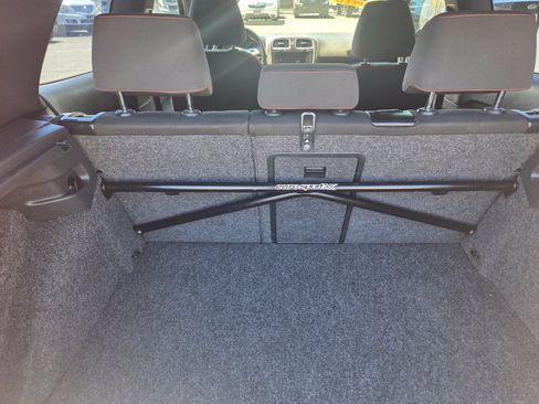 Used 2012 Volkswagen Golf 2-Door FWD image 10
