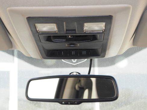 Used 2011 RAM 1500 Classic SLT w/ Luxury Group image 15