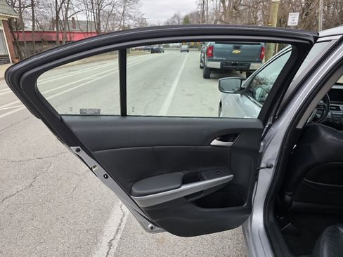 Used 2009 Honda Accord EX-L image 24