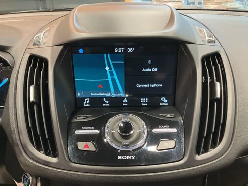 Used 2019 Ford Escape Titanium image 22