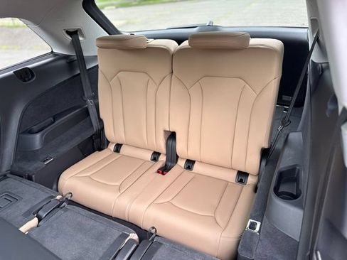 Used 2023 Audi Q7 2.0T Premium Plus w/ Premium Plus Package AWD/4WD image 34