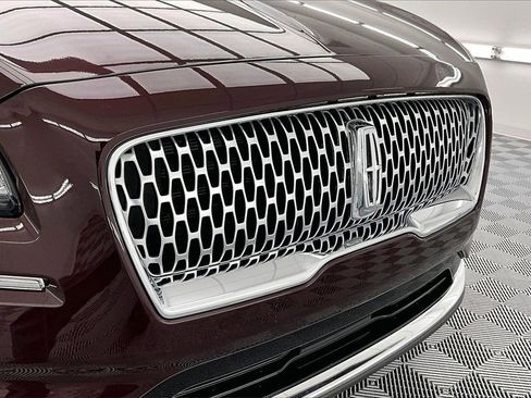 Used 2022 Lincoln Nautilus Reserve image 28