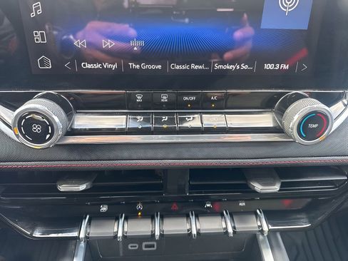 Used 2024 Chevrolet Colorado Z71 w/ Advanced Trailering Package image 18