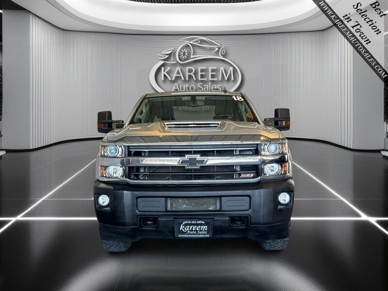 Used 2018 Chevrolet Silverado 3500 LT w/ LT Convenience Package AWD/4WD image 2