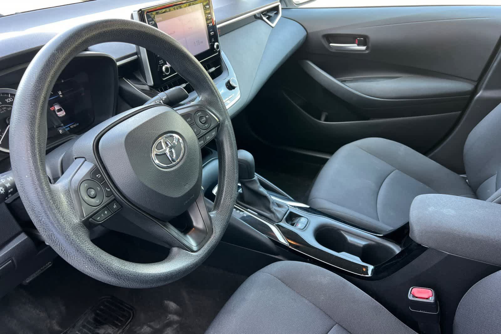 Used 2020 Toyota Corolla LE FWD image 14