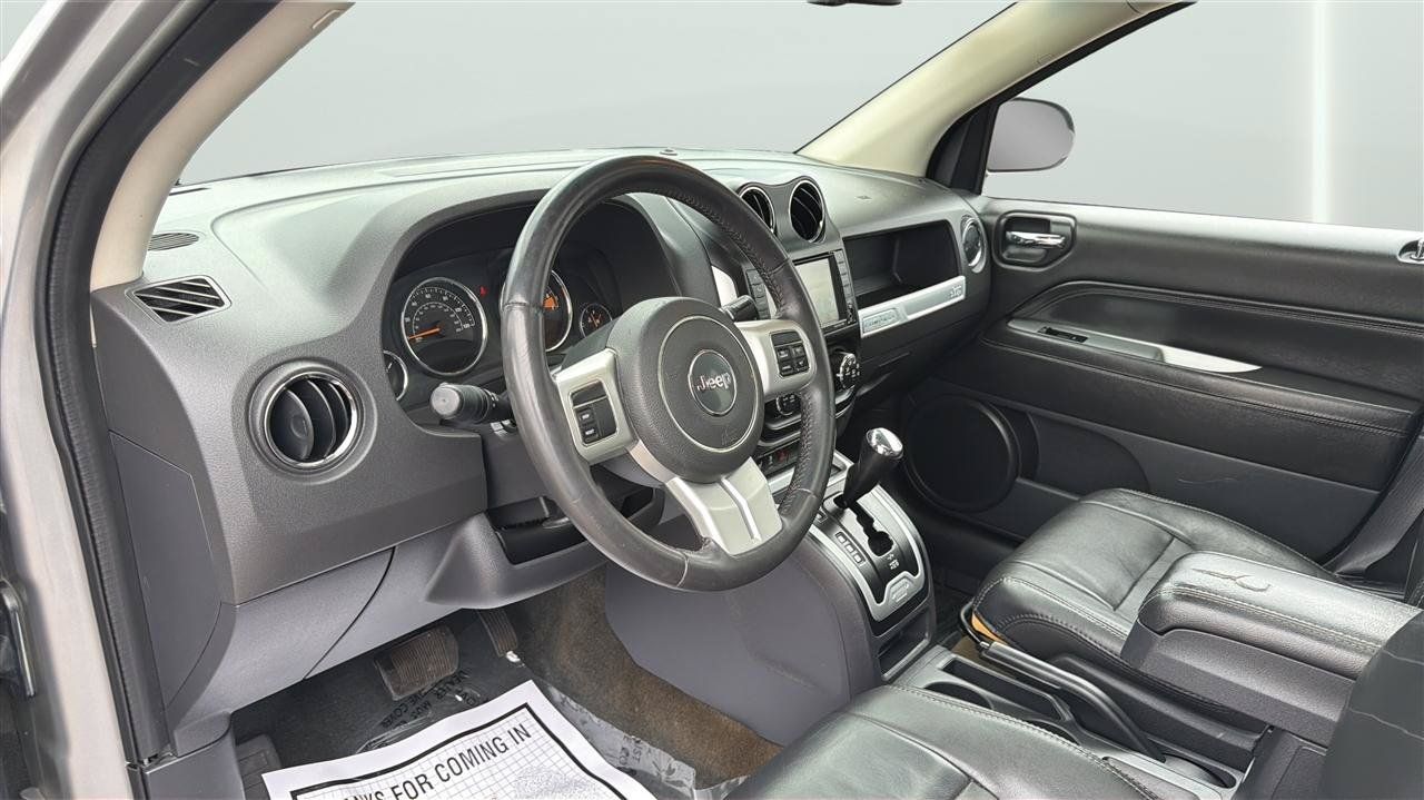 Used 2016 Jeep Compass High Altitude AWD/4WD image 17