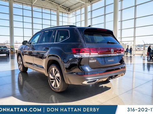 Used 2025 Volkswagen Atlas SE AWD/4WD image 27