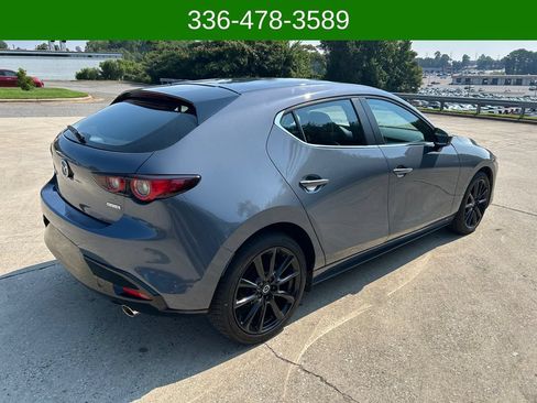 Used 2023 MAZDA MAZDA3 s FWD image 5