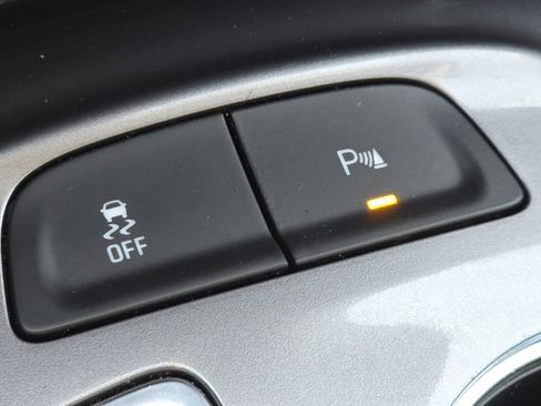 Used 2024 Chevrolet Malibu LT image 7