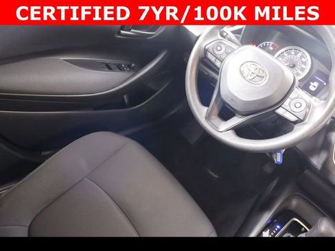 Used 2022 Toyota Corolla LE FWD image 23