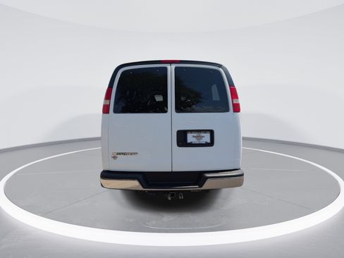 Used 2019 Chevrolet Express 2500 LT w/ LT Preferred Equipment Group RWD image 6