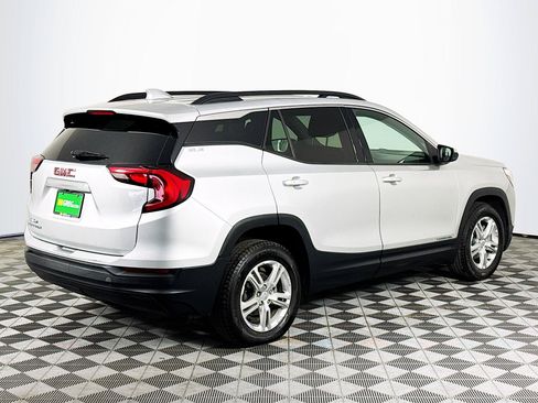 Used 2019 GMC Terrain SLE w/ Driver Convenience Package FWD image 8