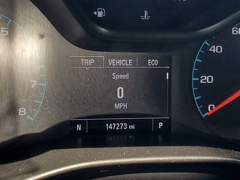 Used 2022 Chevrolet Colorado LT AWD/4WD image 13