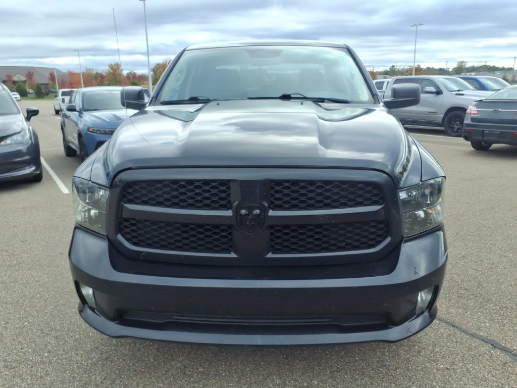 Used 2017 RAM 1500 Express w/ Black Ram 1500 Express Group AWD/4WD image 2