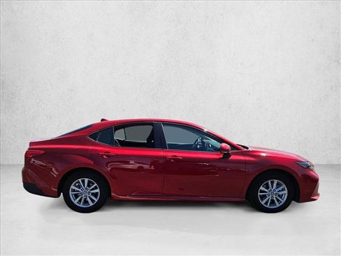Used 2025 Toyota Camry LE FWD image 4