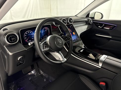 Certified 2025 Mercedes-Benz GLC 350e 4MATIC image 4