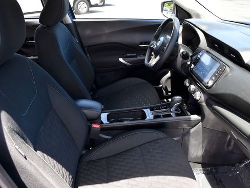Used 2024 Nissan Kicks SV image 16