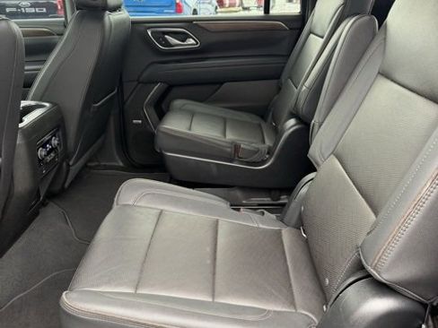 Used 2022 Chevrolet Suburban High Country image 22