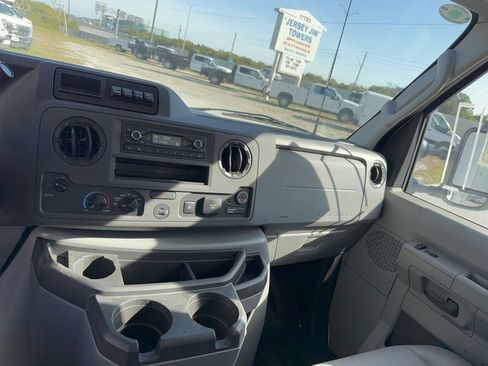 New 2026 Ford E-350 and Econoline 350 Super Duty w/ Power Equipment Group image 18